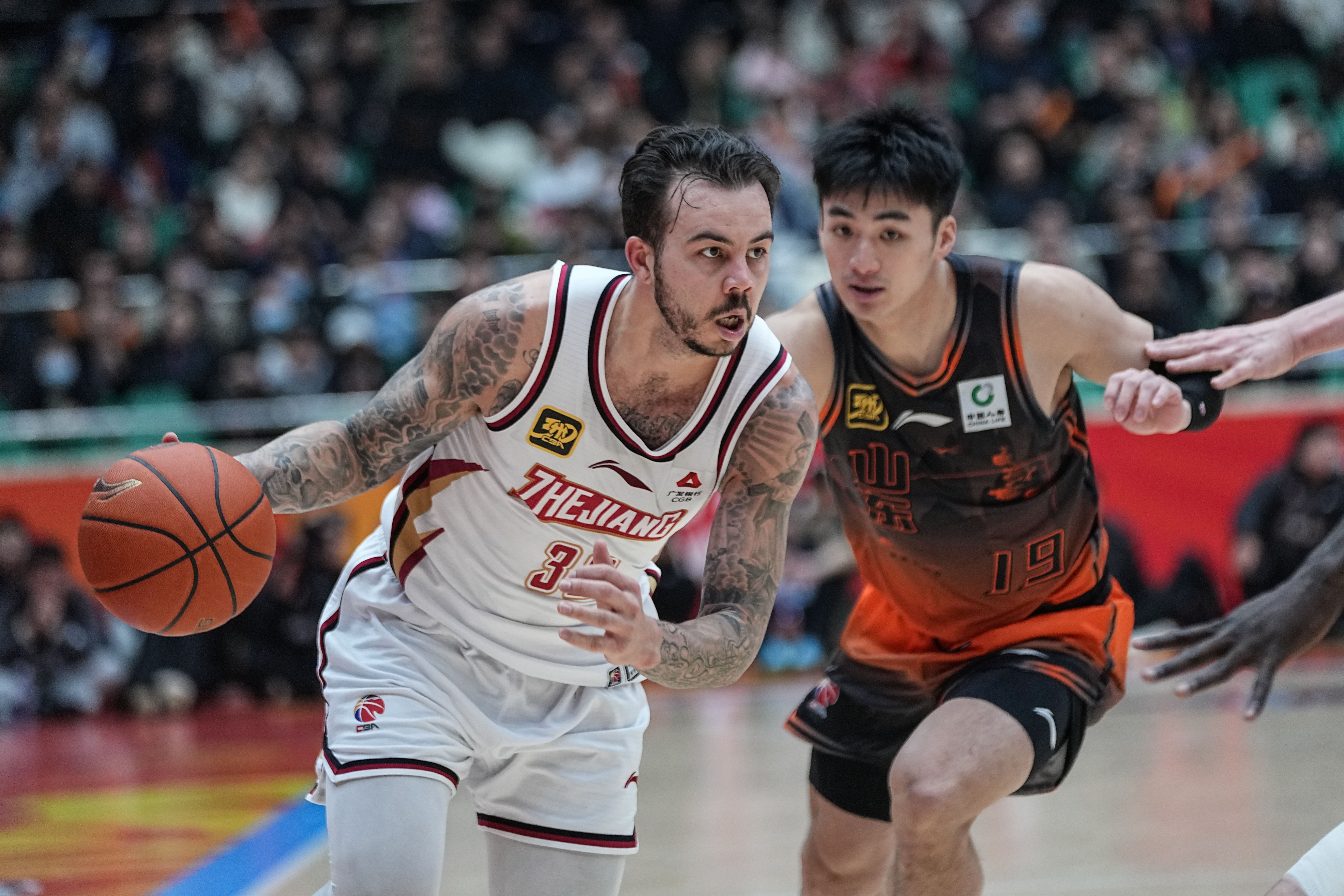 包含国际比赛日德甲焦点战，浙江稠州调整名单，悬念犹存，阵容厚度经受考验的词条-竟博娱乐入口