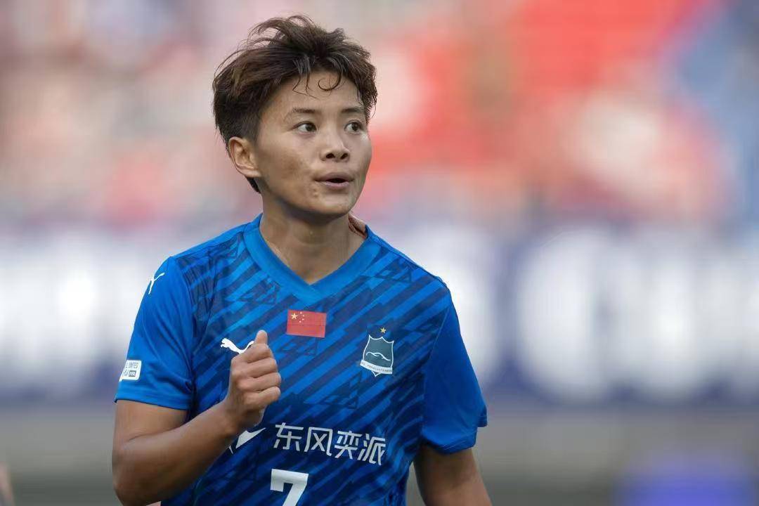 关于武汉三镇训练开放日；冲刺阶段绝杀压哨引欢呼；亚冠在即；训练强度明显提升的信息-竟博娱乐平台