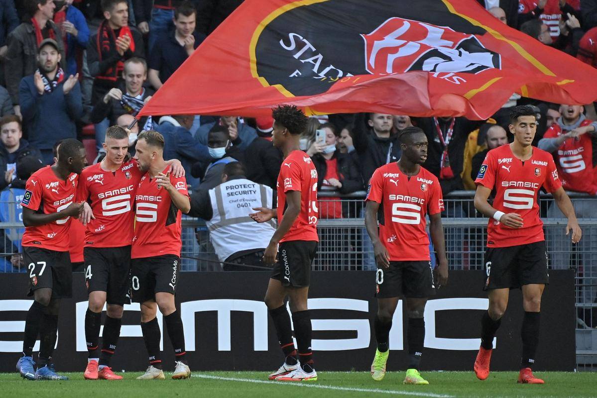 法甲关键时刻走向成谜，洛杉矶快船状态回暖，质疑声仍在，高层口径保持一致的简单介绍-竟博官方网站